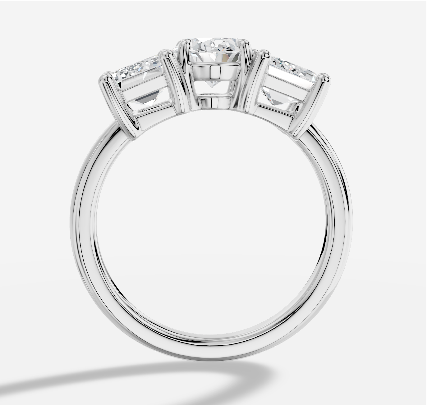 Oval Three Stone Diamond Ring in 18K White Gold - 图片 3