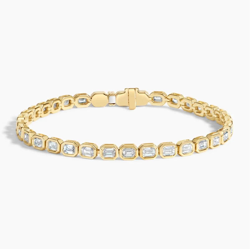 Emerald Cut Diamond Tennis Bracelet in 18K Yellow Gold